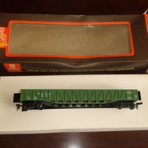 Parkway HO train car P&LE outside braced gondola MIB railroad display